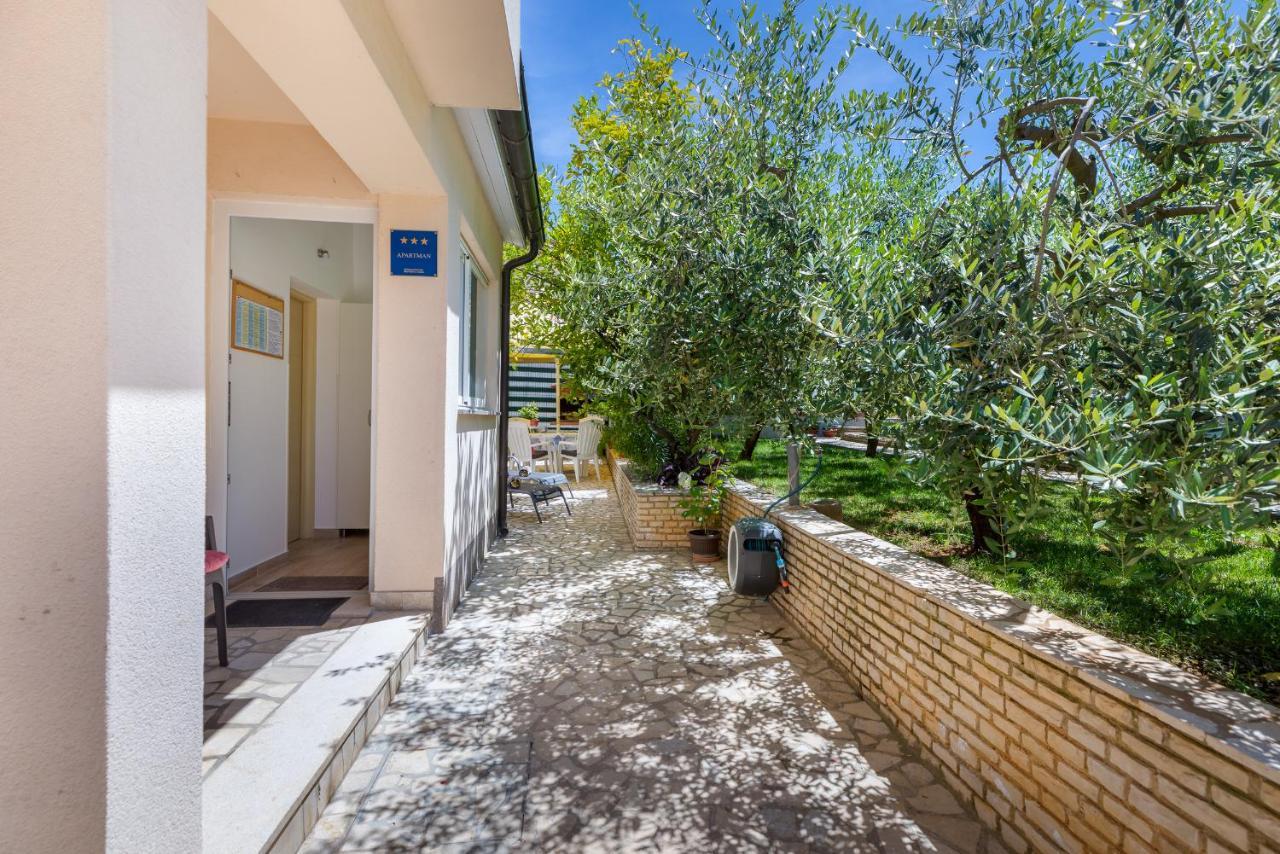 Apartments Hortensia Pola Esterno foto