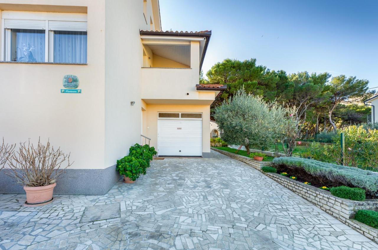 Apartments Hortensia Pola Esterno foto